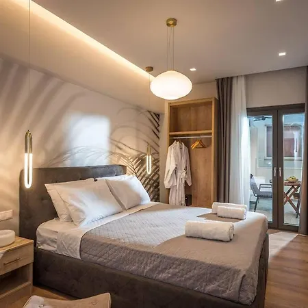 Amalia's Luxury 3 Apartment *