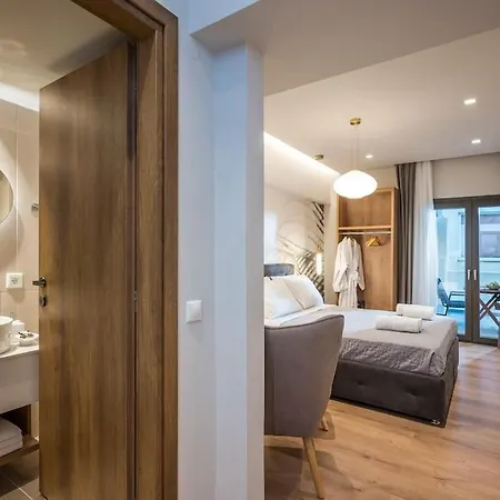 Amalia's Luxury 3 *
